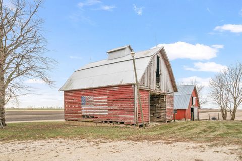 A home in Somonauk