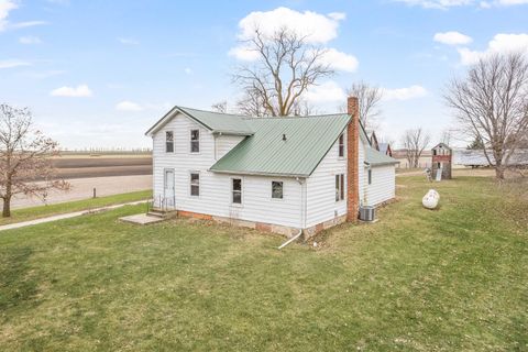 A home in Somonauk