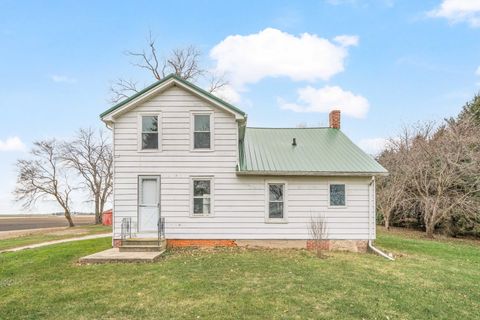 A home in Somonauk