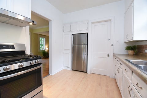 Tiny photo for 810 Belleforte Avenue, Oak Park, IL 60302 (MLS # 12783618)
