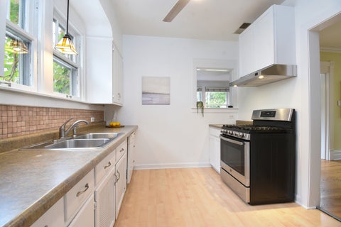 Tiny photo for 810 Belleforte Avenue, Oak Park, IL 60302 (MLS # 12783618)
