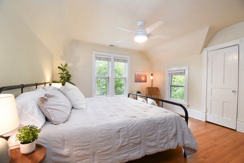 Tiny photo for 810 Belleforte Avenue, Oak Park, IL 60302 (MLS # 12783618)