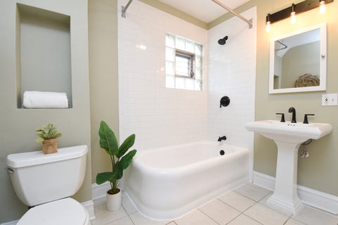 Tiny photo for 810 Belleforte Avenue, Oak Park, IL 60302 (MLS # 12783618)