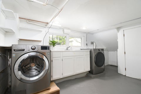 Tiny photo for 810 Belleforte Avenue, Oak Park, IL 60302 (MLS # 12783618)