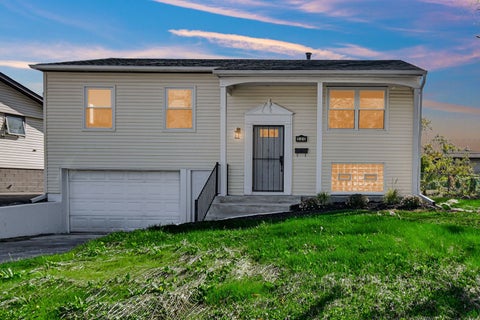 Tiny photo for 520 E Birch Drive, Glenwood, IL 60425 (MLS # 12795342)