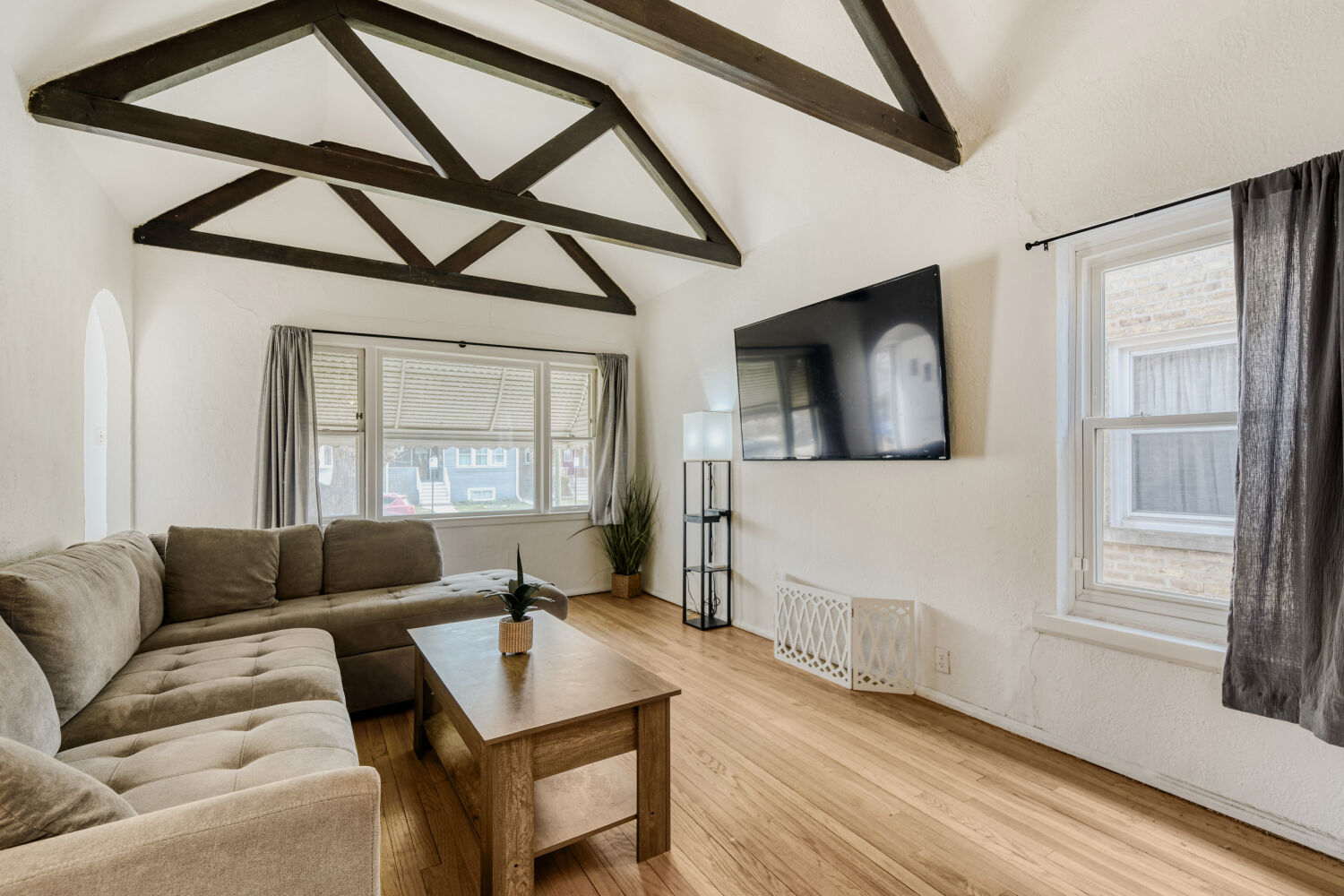 3918 N Nordica Avenue