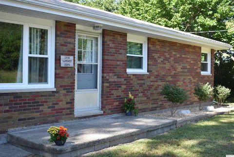 Tiny photo for 5730 Gardner EXPY Expy, Quincy, IL 62305 (MLS # 12459250)