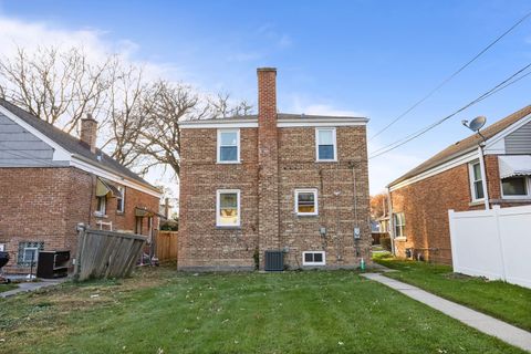 Tiny photo for 749 Manchester Avenue, Westchester, IL 60154 (MLS # 12268427)