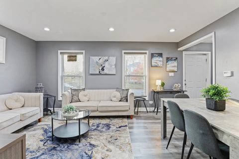 Tiny photo for 749 Manchester Avenue, Westchester, IL 60154 (MLS # 12268427)