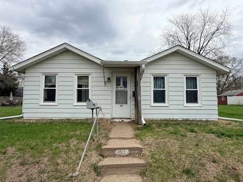 Photo of 1317 S Nevada Avenue, Davenport, IA 52802 (MLS # 12615608)