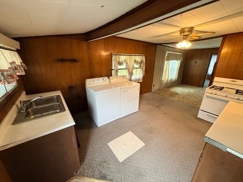 Tiny photo for 1317 S Nevada Avenue, Davenport, IA 52802 (MLS # 12615608)