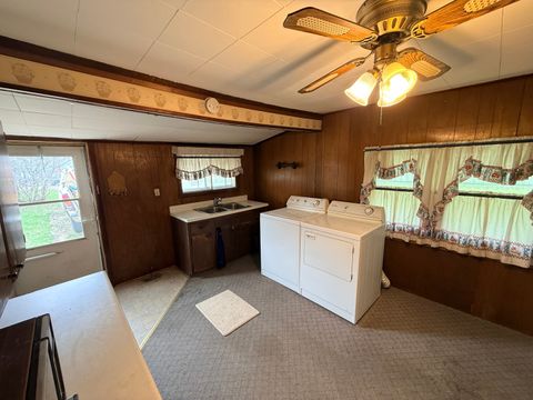 Tiny photo for 1317 S Nevada Avenue, Davenport, IA 52802 (MLS # 12615608)