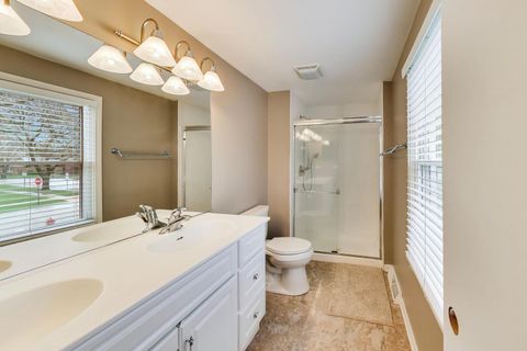 Tiny photo for 2822 N Brighton Place, Arlington Heights, IL 60004 (MLS # 12575500)