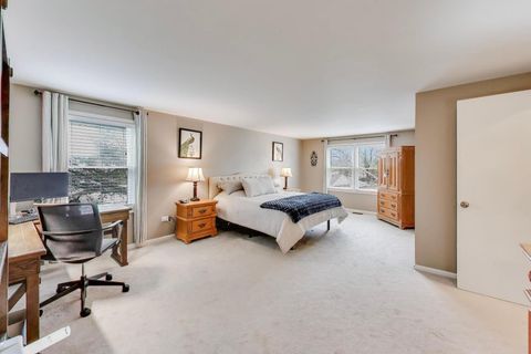 Tiny photo for 2822 N Brighton Place, Arlington Heights, IL 60004 (MLS # 12575500)