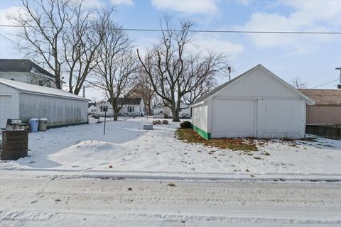 Tiny photo for 524 N State Street, Gibson City, IL 60936 (MLS # 12526385)