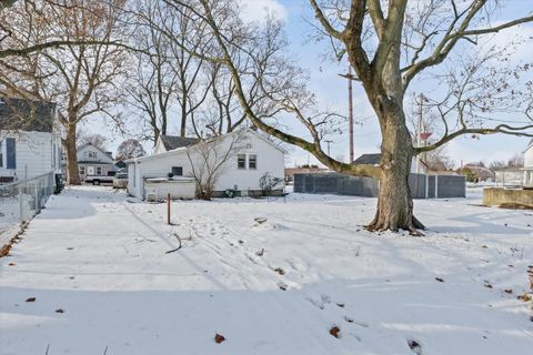 Tiny photo for 524 N State Street, Gibson City, IL 60936 (MLS # 12526385)