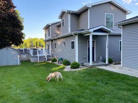 Tiny photo for 3 Holiday Drive, Lake Holiday, IL 60552 (MLS # 12502102)