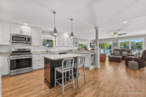 Tiny photo for 3 Holiday Drive, Lake Holiday, IL 60552 (MLS # 12502102)