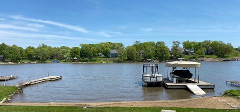 Tiny photo for 3 Holiday Drive, Lake Holiday, IL 60552 (MLS # 12502102)