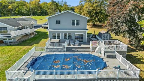 Tiny photo for 3 Holiday Drive, Lake Holiday, IL 60552 (MLS # 12502102)