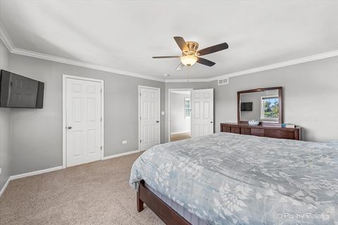 Tiny photo for 3 Holiday Drive, Lake Holiday, IL 60552 (MLS # 12502102)