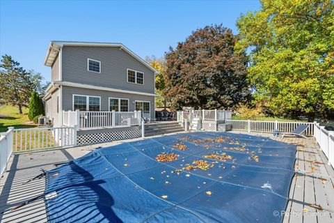 Tiny photo for 3 Holiday Drive, Lake Holiday, IL 60552 (MLS # 12502102)