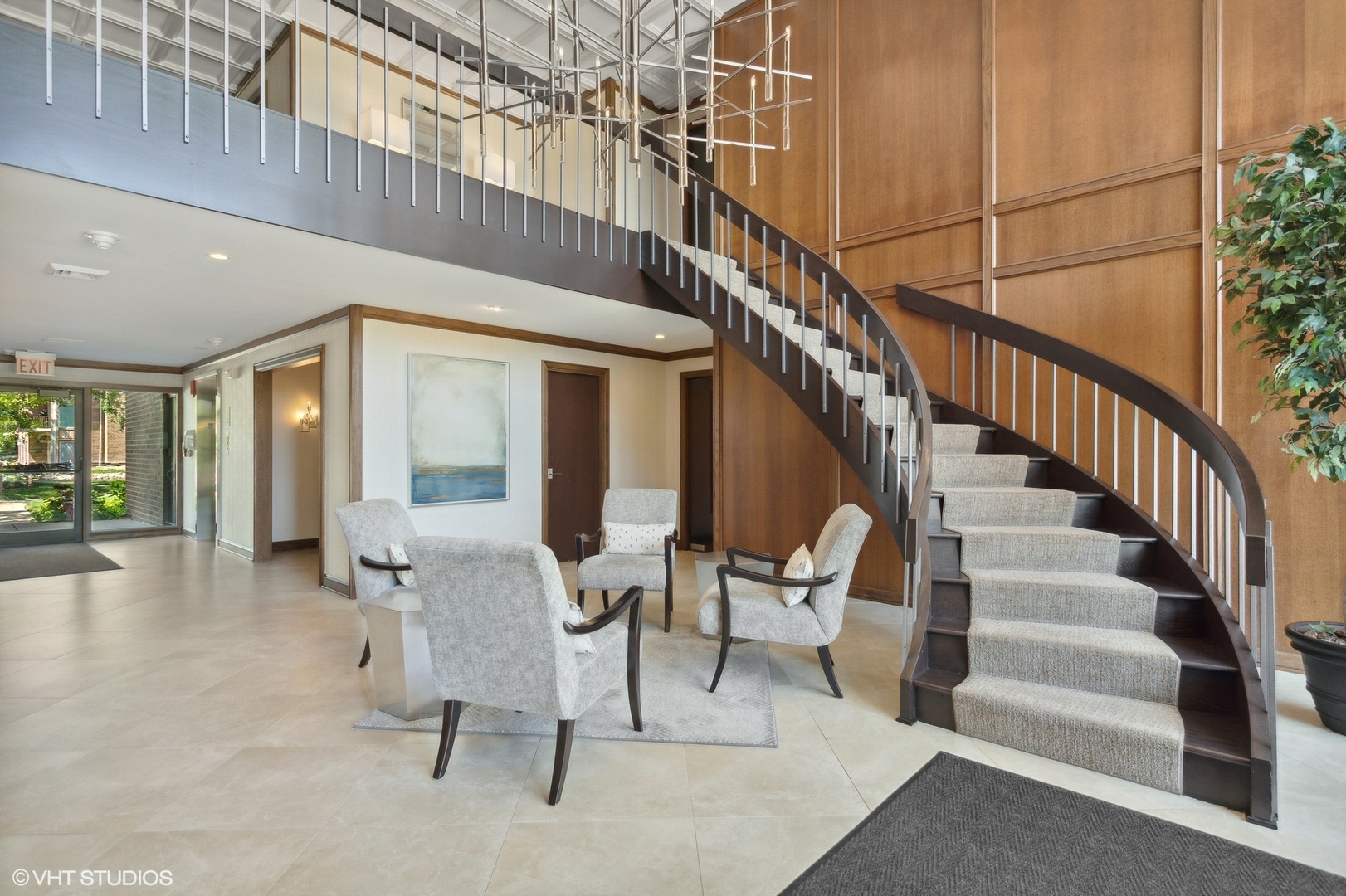 1 Oak Brook Club Drive A112