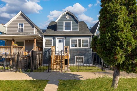 Photo of 737 N Lorel Avenue, Chicago, IL 60644 (MLS # 12522625)