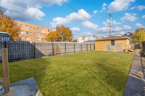 Tiny photo for 737 N Lorel Avenue, Chicago, IL 60644 (MLS # 12522625)
