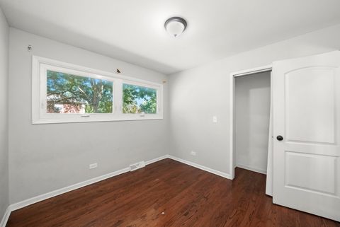 Tiny photo for 55 S Main Street, Glen Ellyn, IL 60137 (MLS # 12493147)