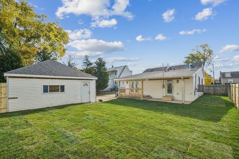 Tiny photo for 130 PARKVIEW Drive, Northlake, IL 60164 (MLS # 12513110)