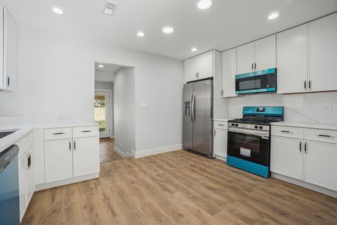 Tiny photo for 130 PARKVIEW Drive, Northlake, IL 60164 (MLS # 12513110)