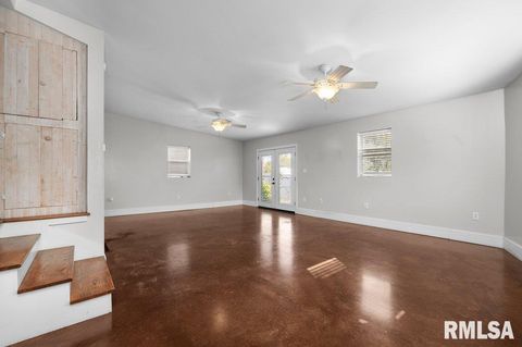 Tiny photo for 216 N Boss Street, Kewanee, IL 61443 (MLS # QC4268640)