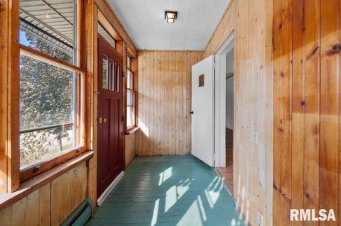 Tiny photo for 216 N Boss Street, Kewanee, IL 61443 (MLS # QC4268640)