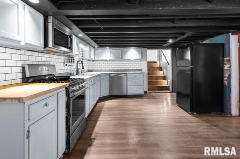 Tiny photo for 216 N Boss Street, Kewanee, IL 61443 (MLS # QC4268640)