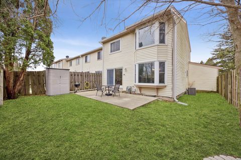 Tiny photo for 524 Monroe Road, Bolingbrook, IL 60440 (MLS # 12586737)