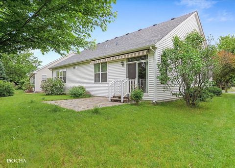 Tiny photo for 623 Queen Drive, Oswego, IL 60543 (MLS # 12464540)