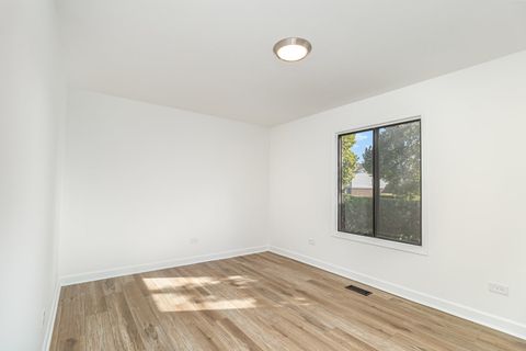 Tiny photo for 1467 Fairlane Drive #1B, Schaumburg, IL 60193 (MLS # 12553429)