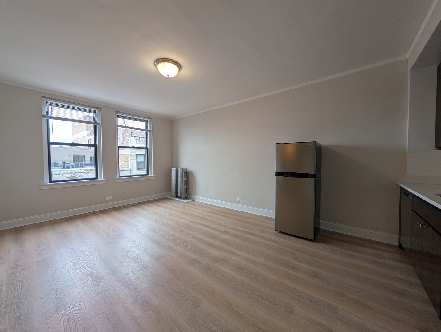 3335 W Diversey Avenue 309