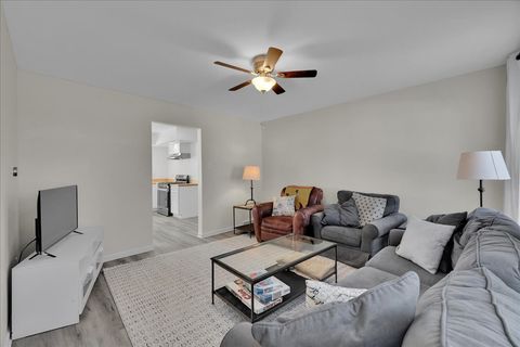 Tiny photo for 650 N View Street, Hinckley, IL 60520 (MLS # 12528755)