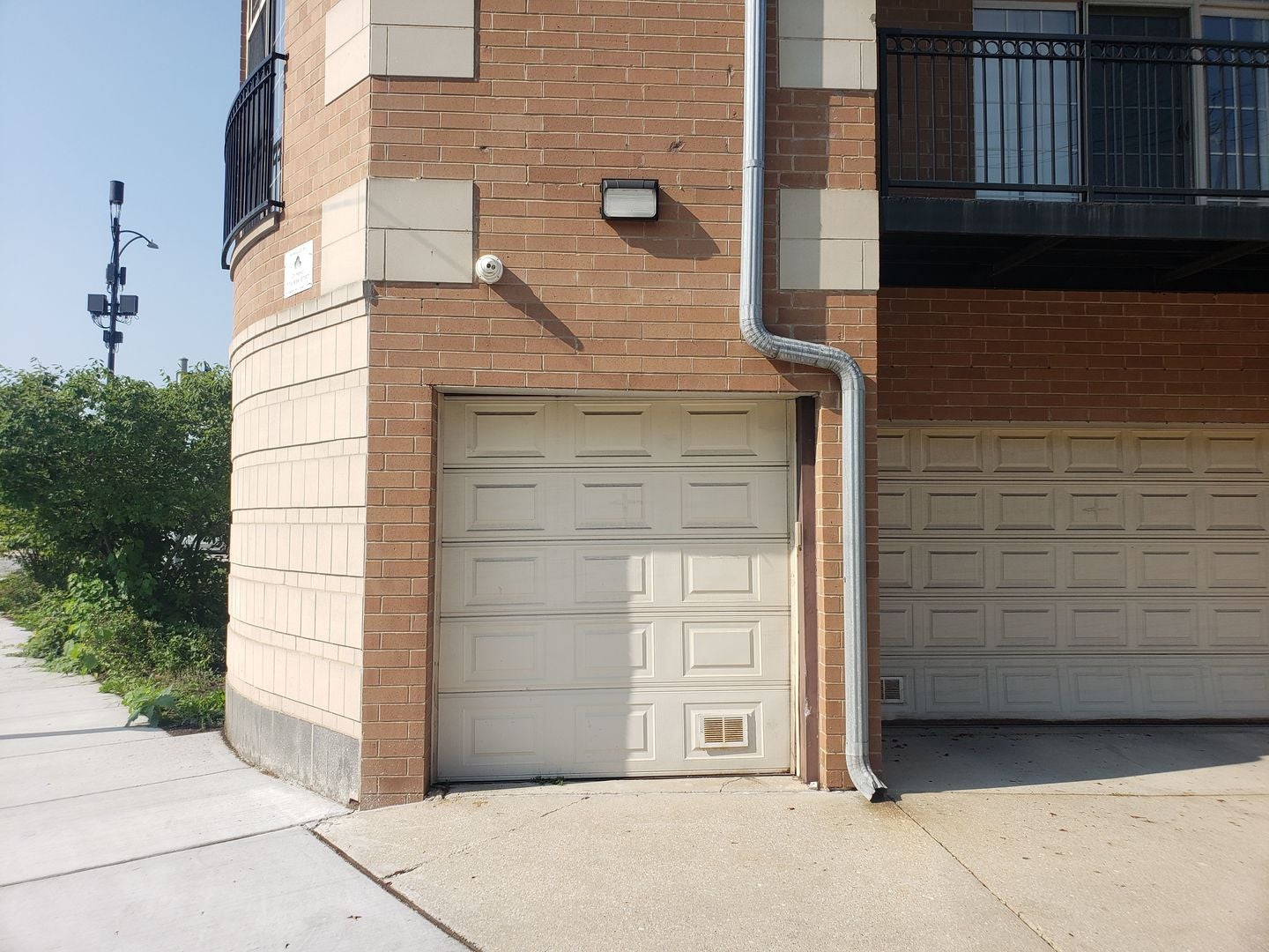 6423 W Touhy Avenue 4C