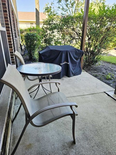 Tiny photo for 748 Sterling Court #A1, Bartlett, IL 60103 (MLS # 12453542)