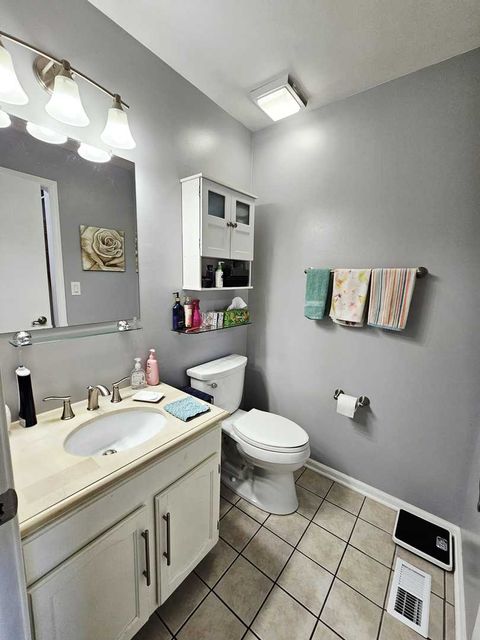 Tiny photo for 748 Sterling Court #A1, Bartlett, IL 60103 (MLS # 12453542)