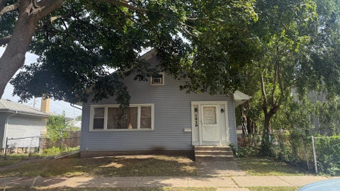 1939 Pine Street Des Plaines IL 60018