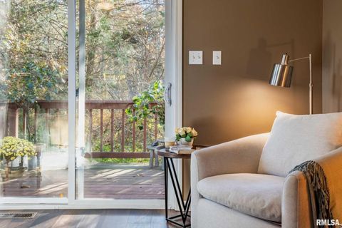 Tiny photo for 402 Majestic Oak Drive, Murphysboro, IL 62966 (MLS # QC4269333)