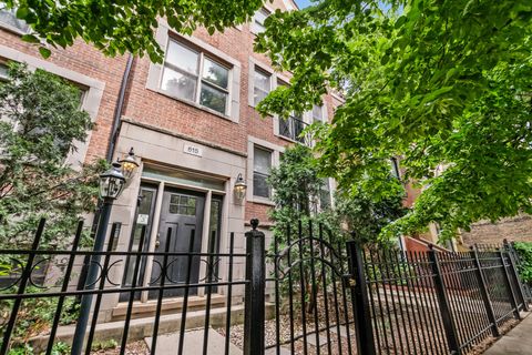 615 N Noble Street 2S Chicago IL 60642