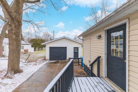 Tiny photo for 726 W South Street, Pontiac, IL 61764 (MLS # 12547960)