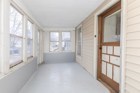 Tiny photo for 726 W South Street, Pontiac, IL 61764 (MLS # 12547960)