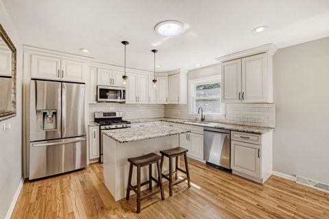 Tiny photo for 3 Sunset Lane, Algonquin, IL 60102 (MLS # 12598536)