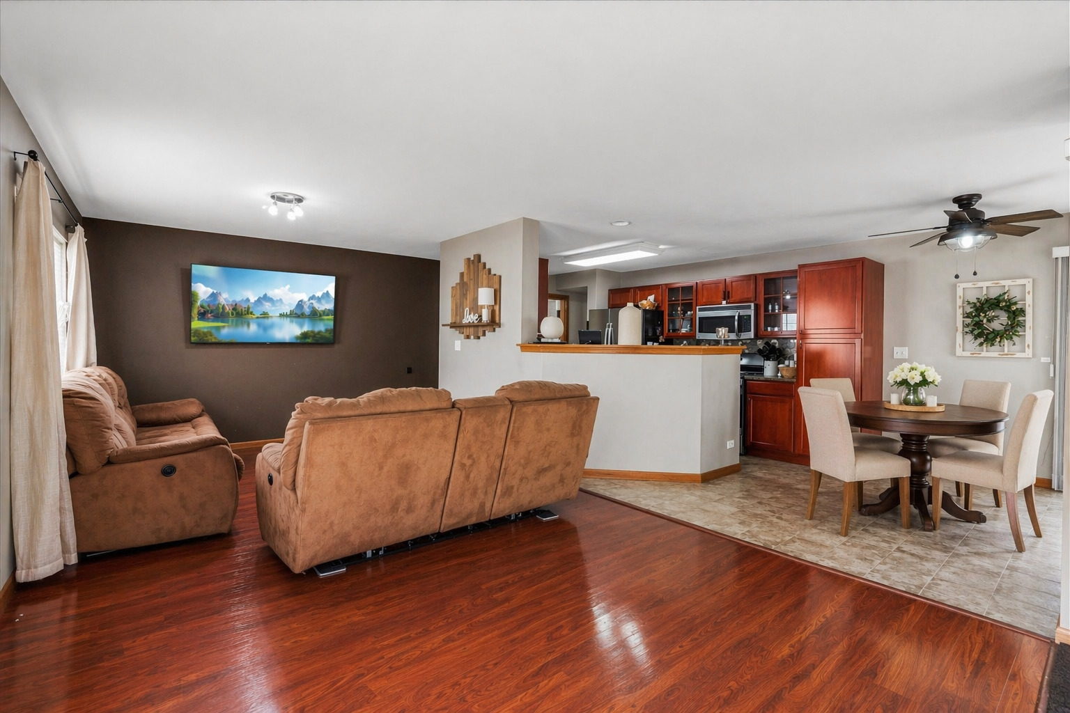 649 Lincoln Station Drive 1302